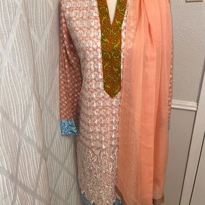 Pakistani Indian Three Pieces Beautiful Suit Color Is Peach NWOT.